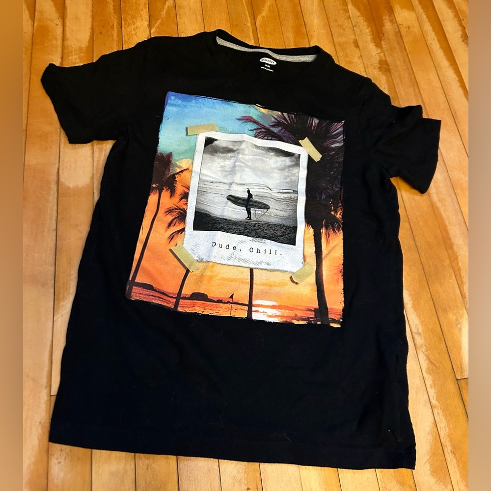 Very cute Kids top.  Youth Size Medium. Old Navy.  Excellent condition.